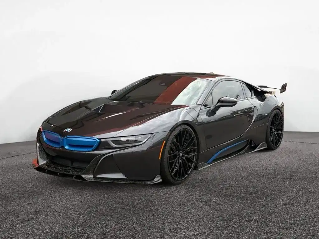 2015 BMW i8 Giga World's photo