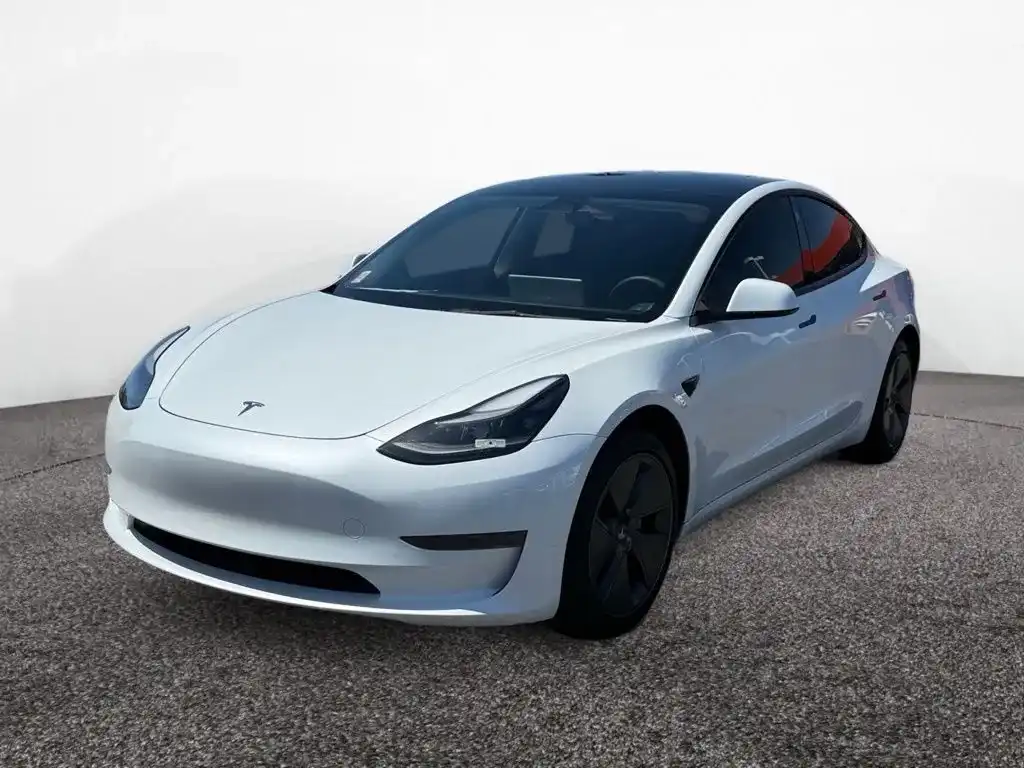 2023 Tesla Model 3 Base's photo