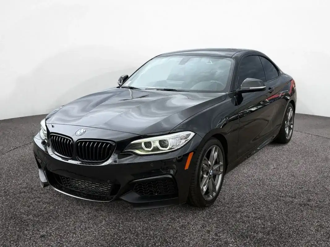 2016 BMW 2 Series M235i xDrive Coupe's photo