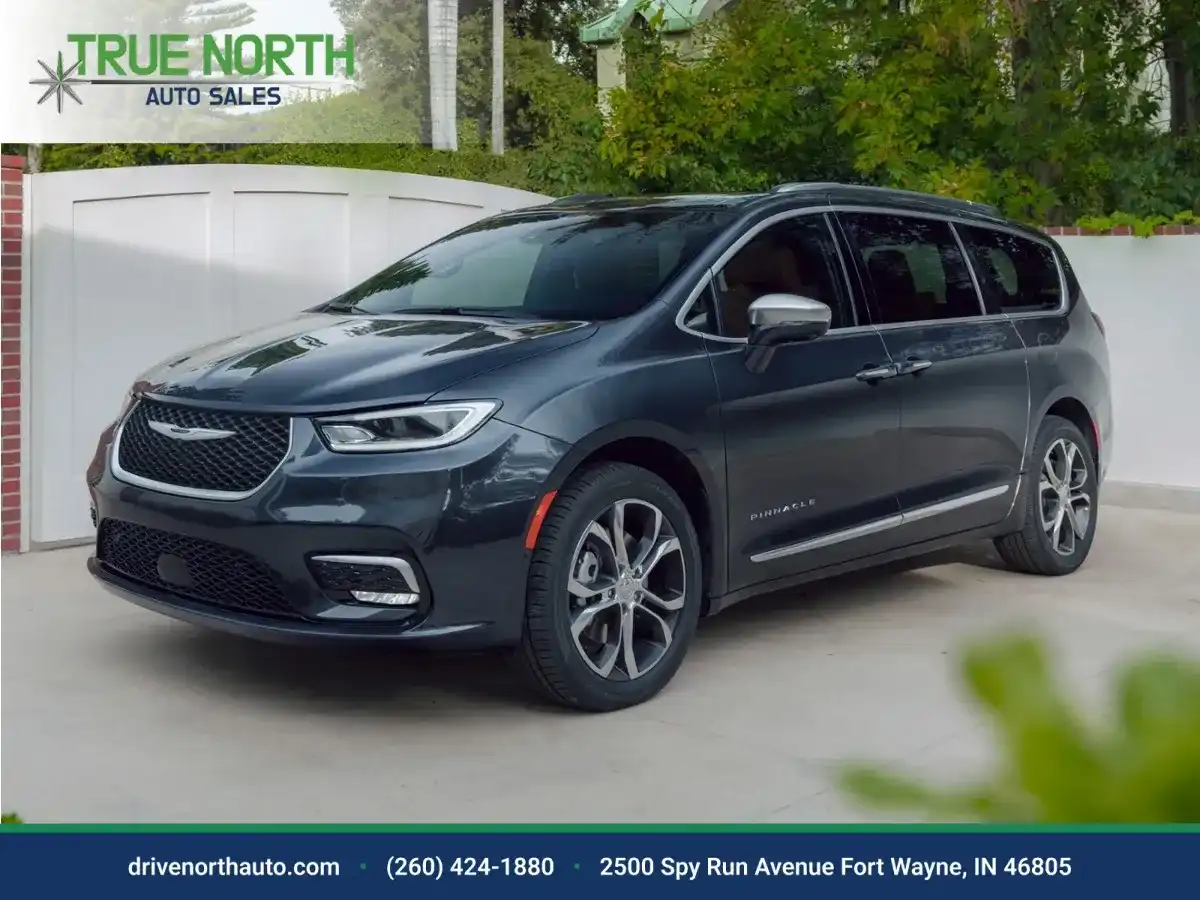 2021 Chrysler Pacifica Touring L's photo