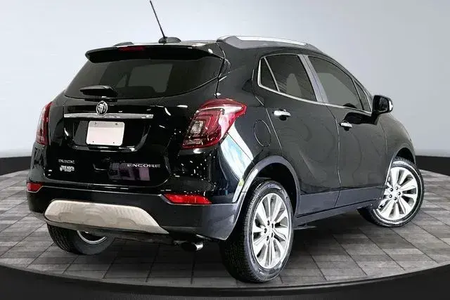 2017 Buick Encore Preferred photo 5