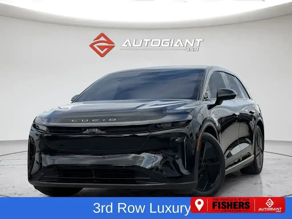 2026 Lucid Gravity Grand Touring Auto's photo