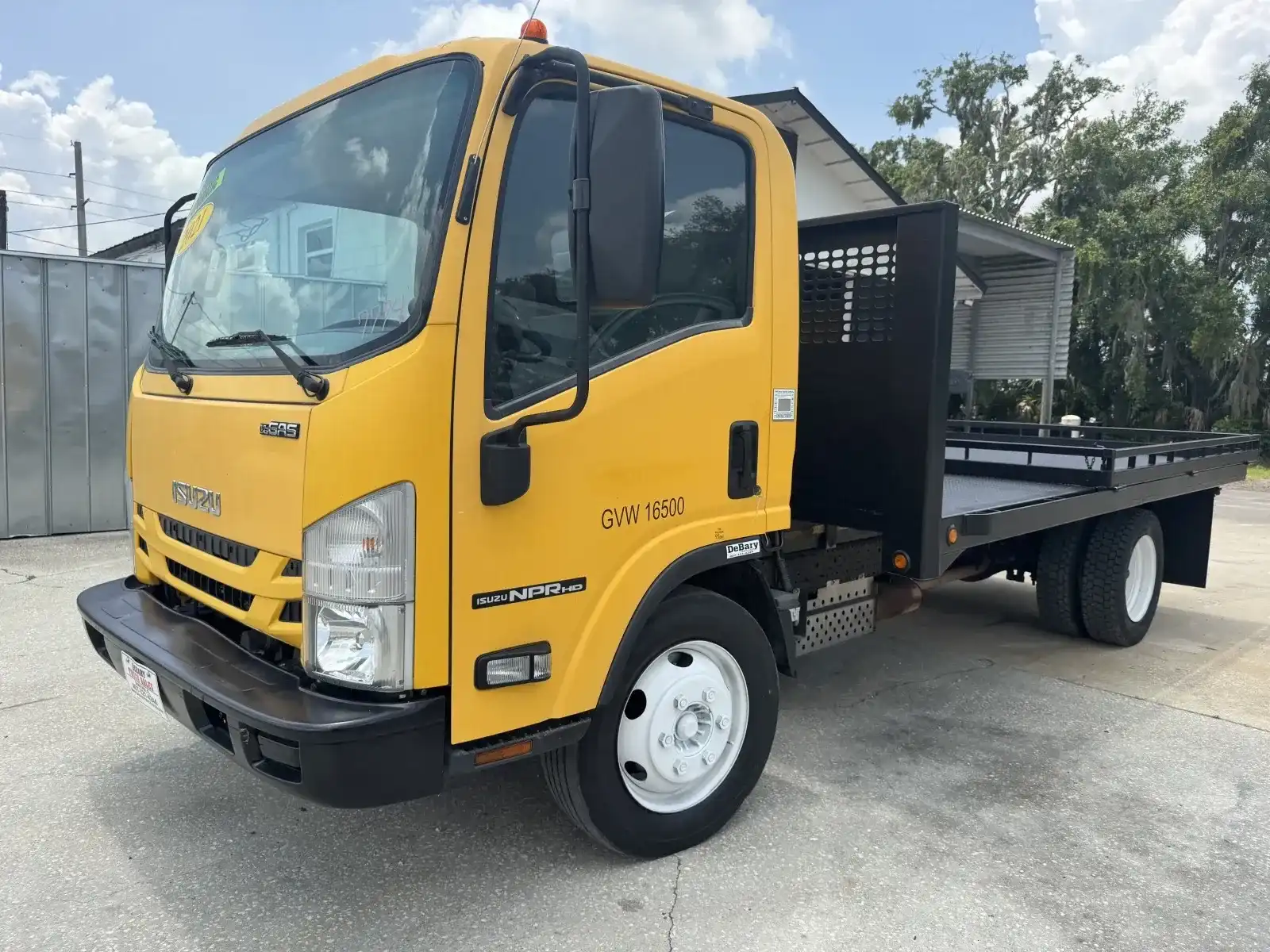 2021 Isuzu NPR-HD's photo