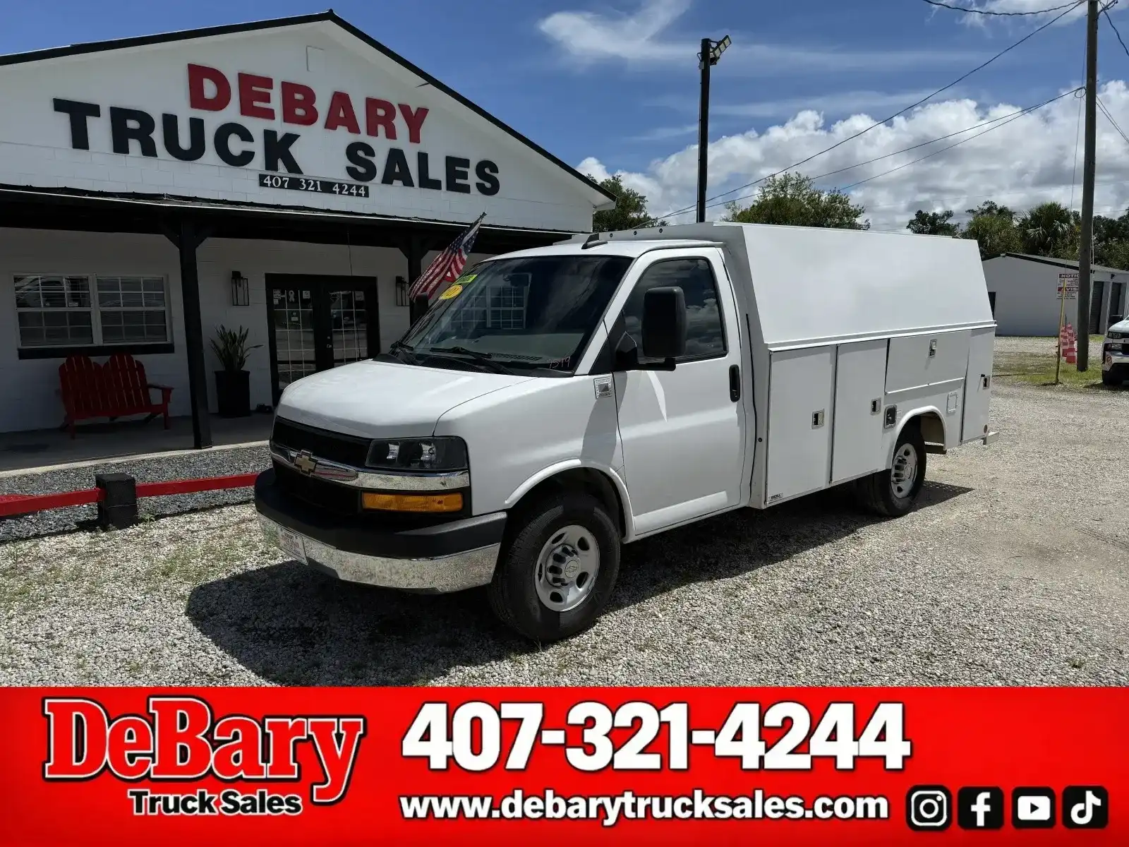 2021 Chevrolet Express 3500 139 WB's photo