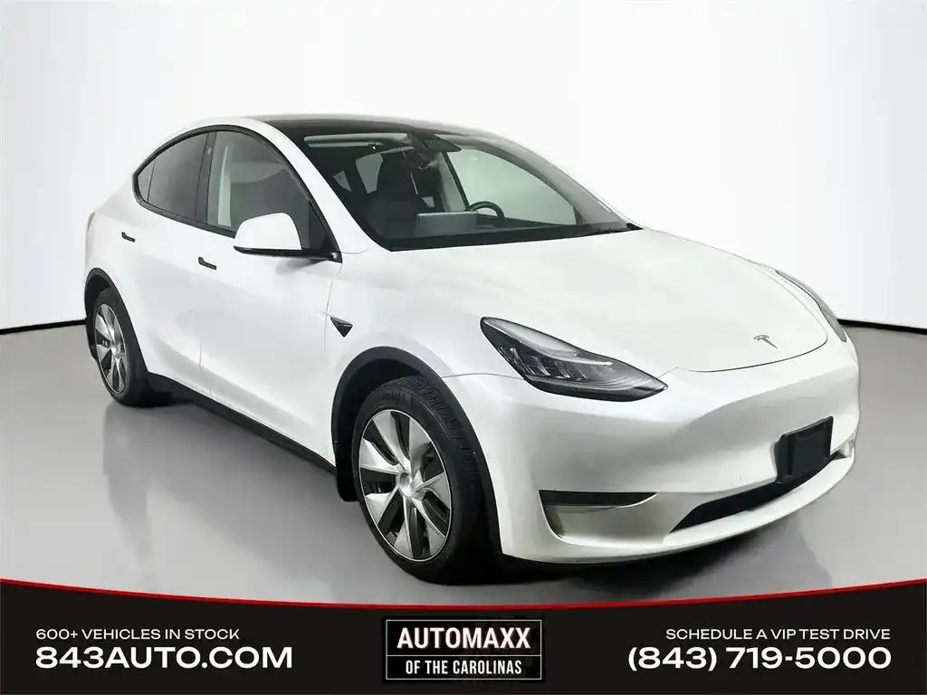 2022 Tesla Model Y Long Range Dual Motor All-Wheel Drive's photo
