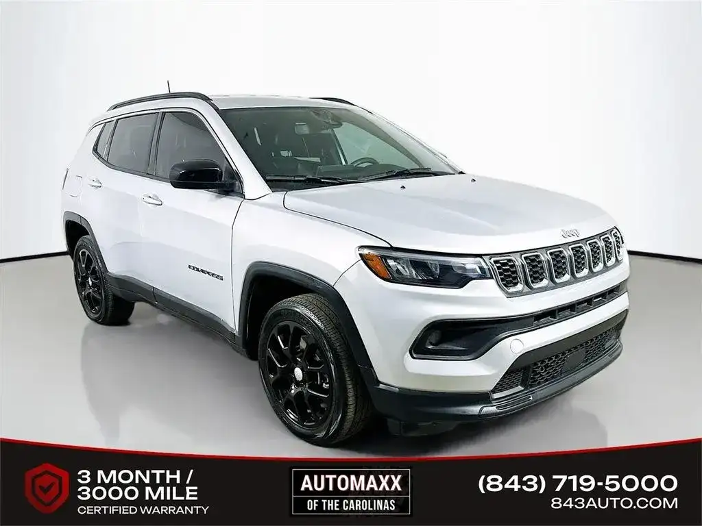2024 Jeep Compass Latitude Lux 4X4's photo