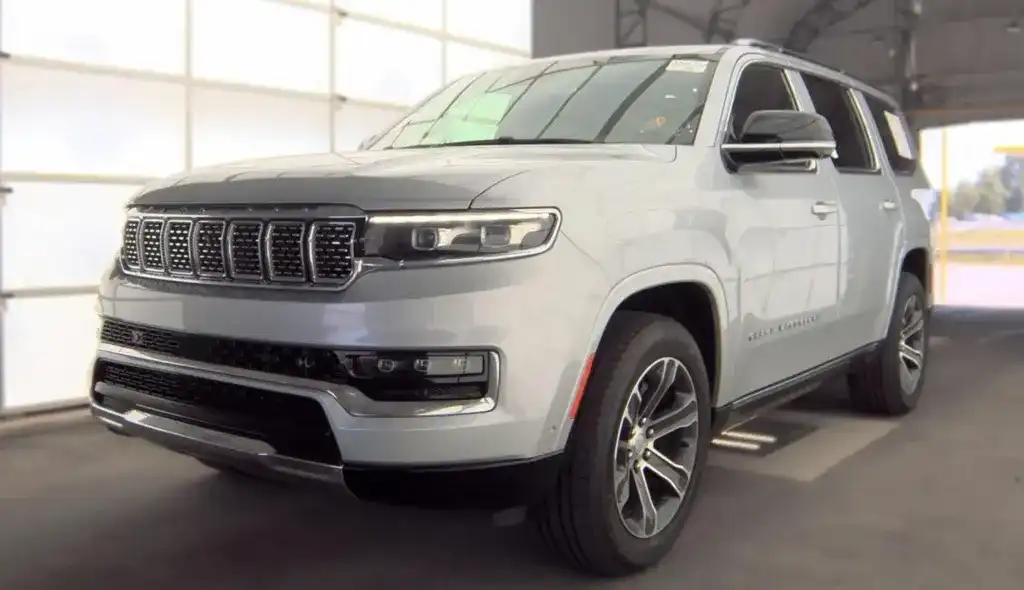 2023 Jeep Grand Wagoneer Series I 4WD's photo