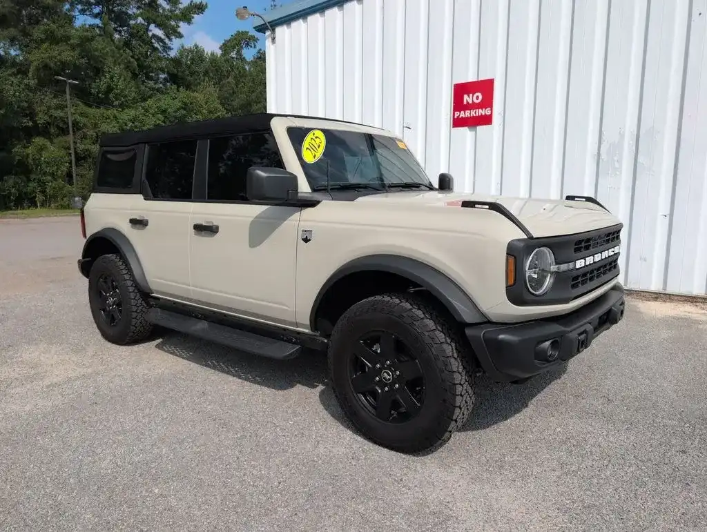 2025 Ford Bronco Big Bend 4x4's photo