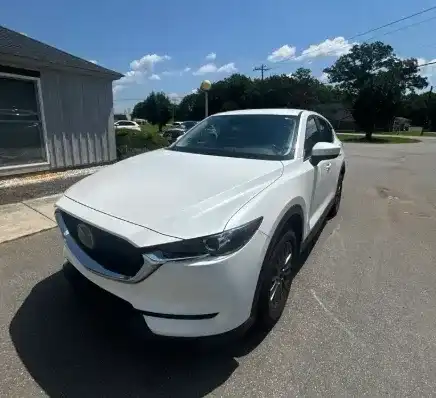 2021 Mazda CX-5 Touring Auto's photo