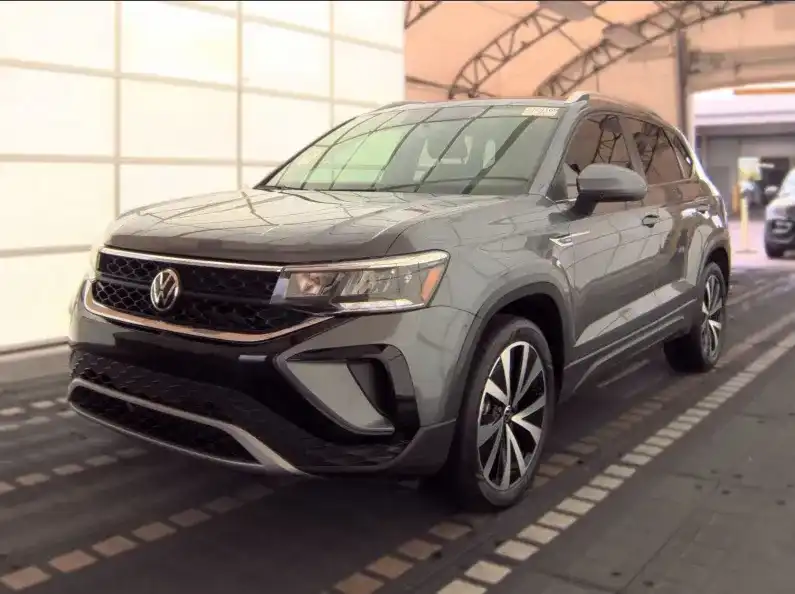 2022 Volkswagen Taos 1.5T SE's photo