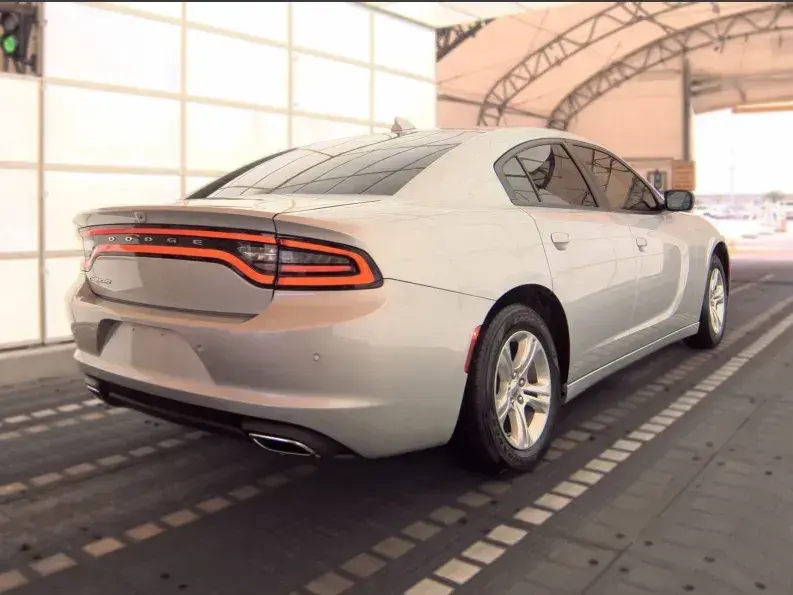 2023 Dodge Charger SXT photo 3