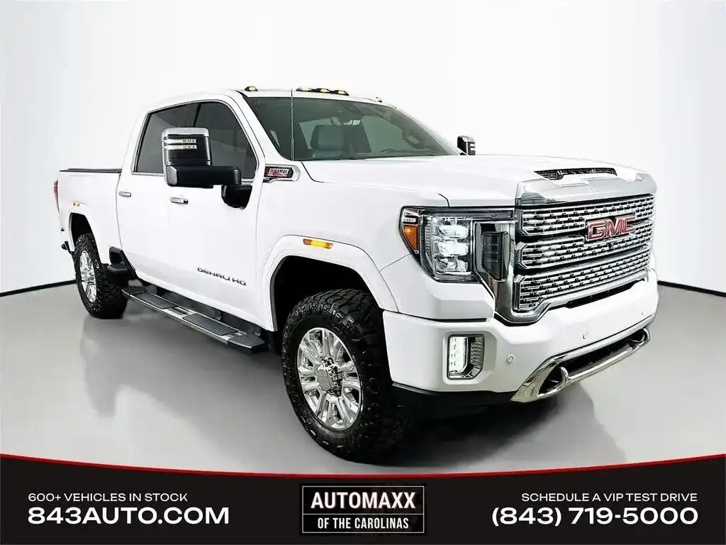 2023 GMC Sierra 4WD Crew Cab Standard Box Denali's photo
