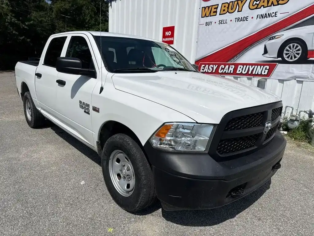 2020 RAM 1500 Classic Tradesman 4x4 Crew Cab 5'7's photo