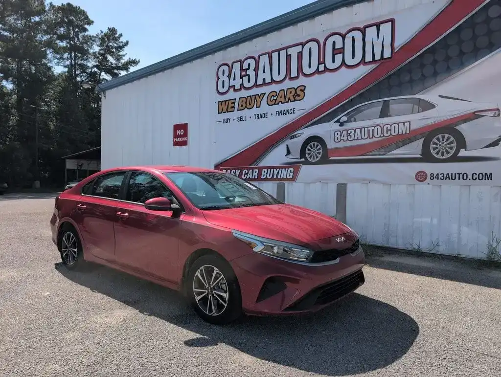 2024 Kia Forte LXS AT's photo