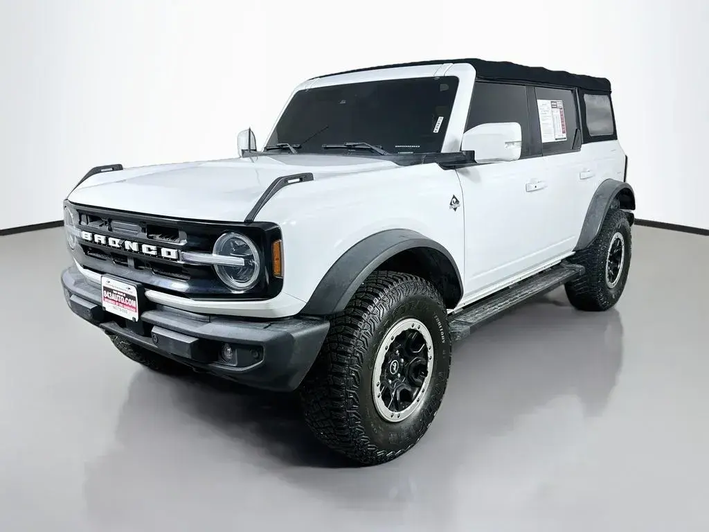 2021 Ford Bronco Outer Banks 4WD Advanced photo 3
