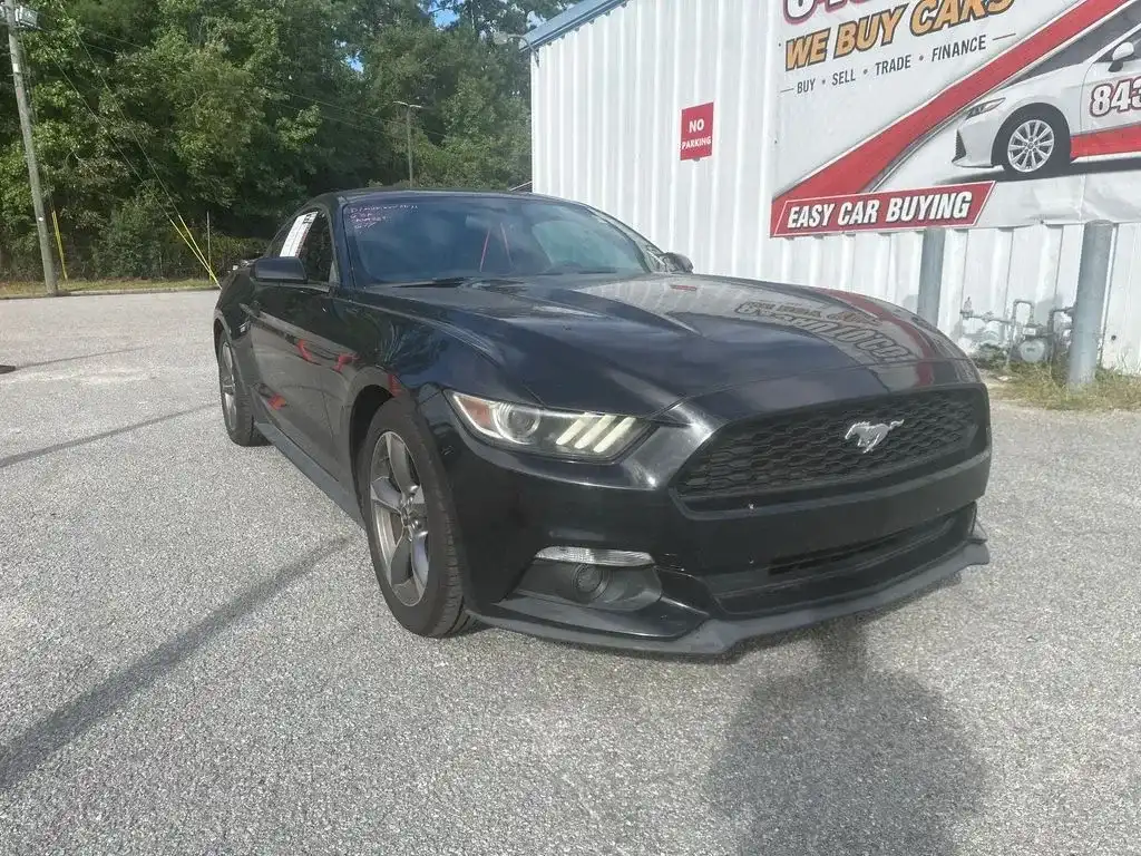 2016 Ford Mustang V6 Coupe's photo