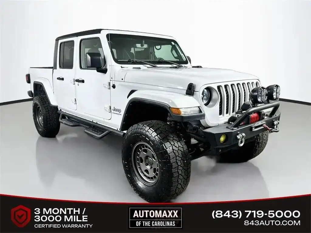 2023 Jeep Gladiator Overland's photo