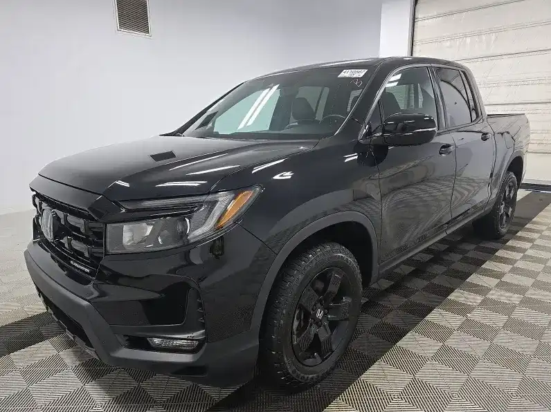 2024 Honda Ridgeline Black Edition's photo