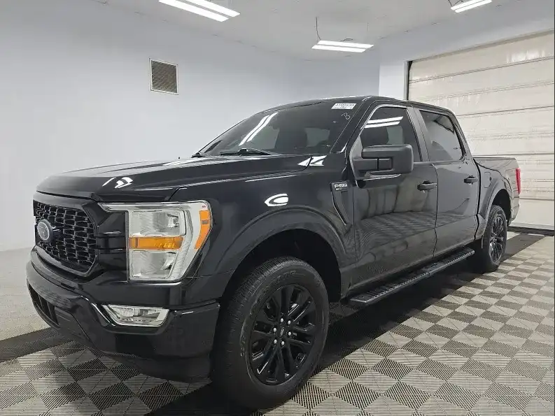 2021 Ford F-150 XL SuperCrew 5-1/2' Box's photo