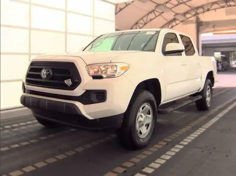 2023 Toyota Tacoma SR Double Cab 4WD V6 Auto Short Bed's photo