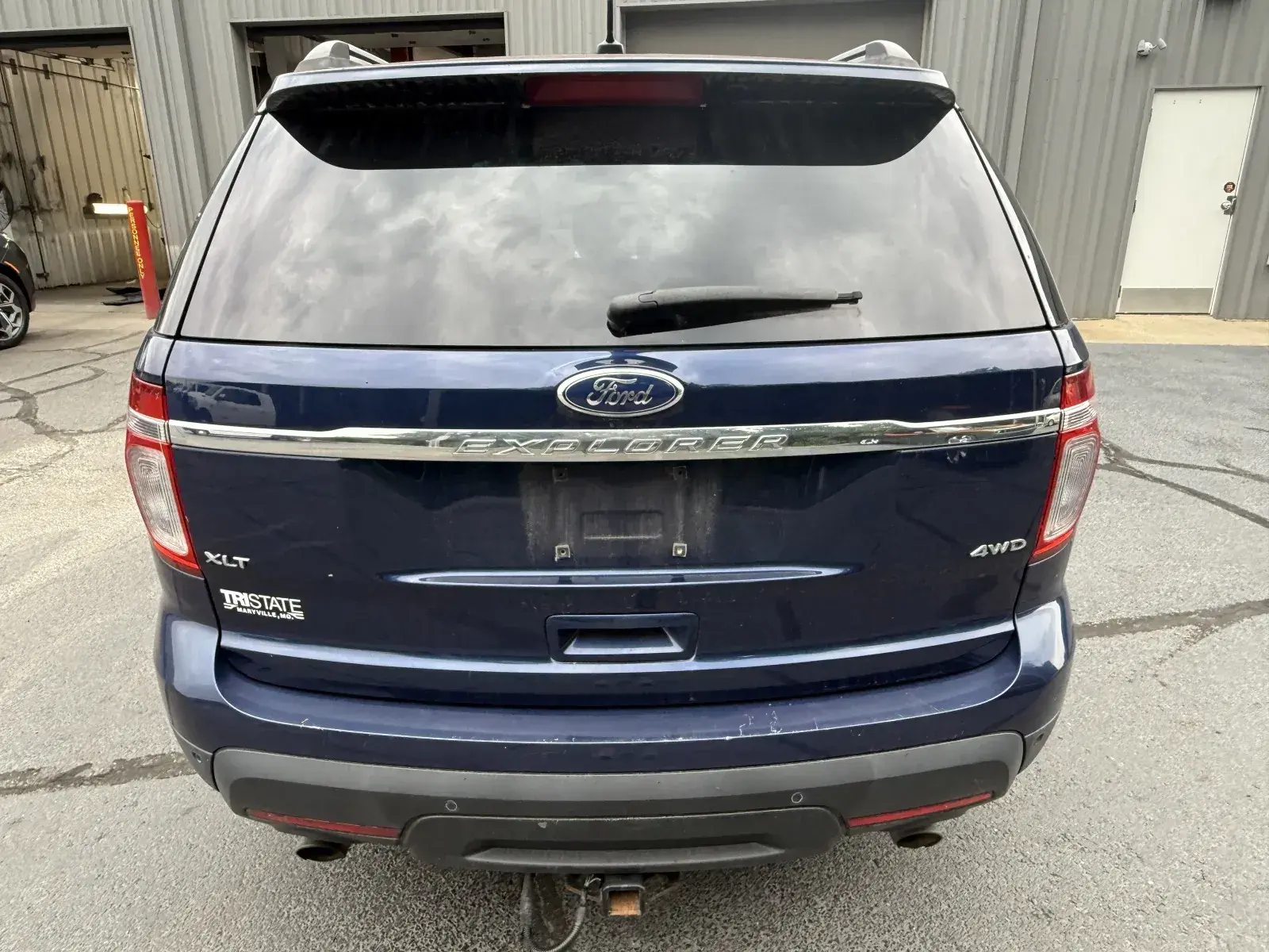 2012 Ford Explorer XLT 4x4 photo 3