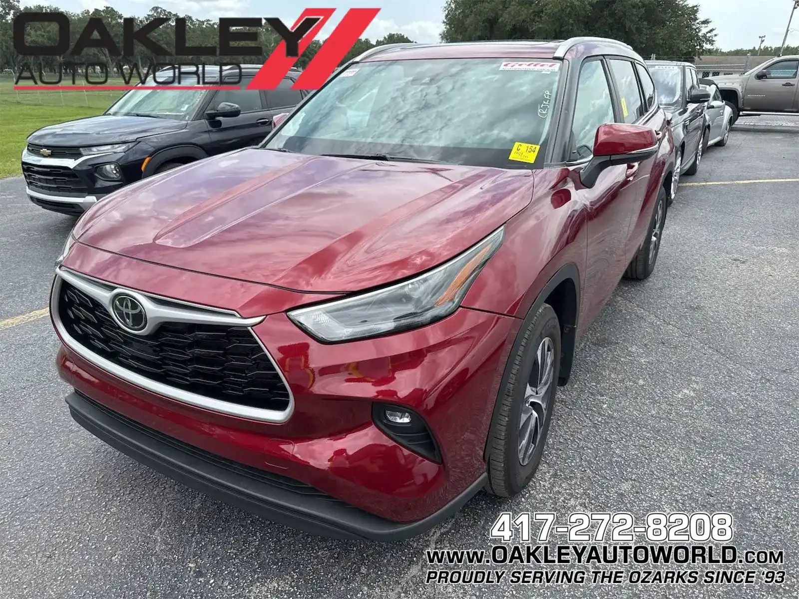 2024 Toyota Highlander XLE FWD's photo