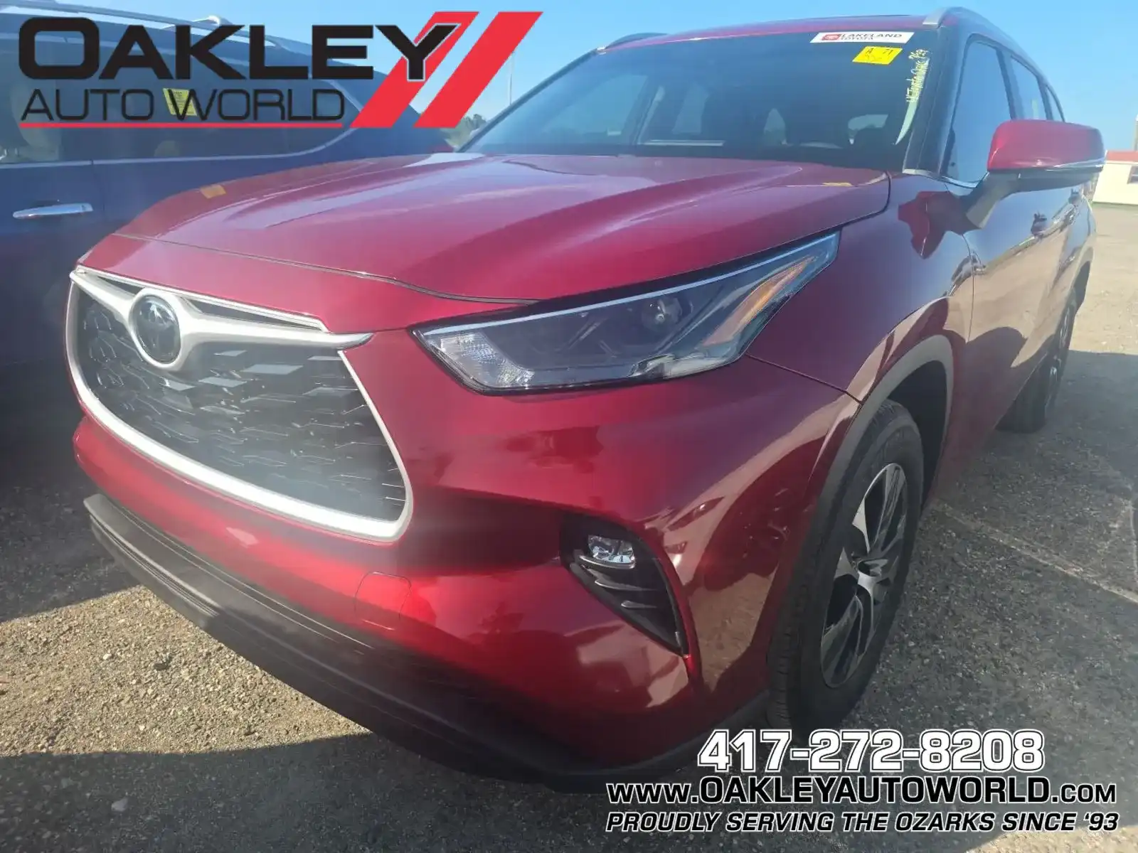 2023 Toyota Highlander XLE FWD's photo