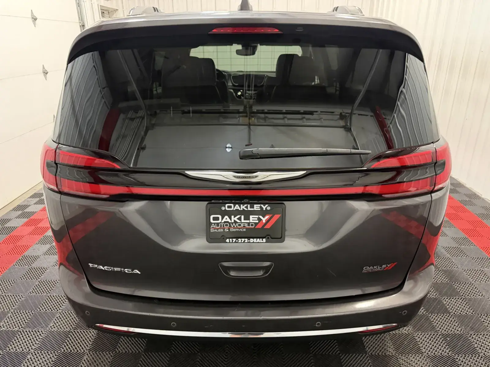 2021 Chrysler Pacifica Touring L photo 3
