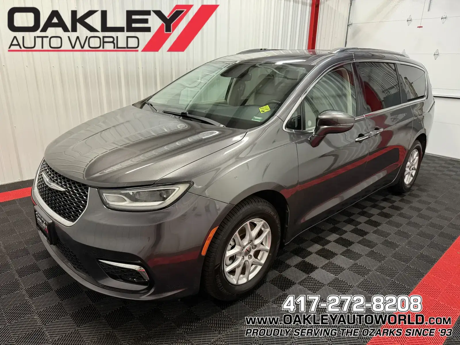 2021 Chrysler Pacifica Touring L photo 1