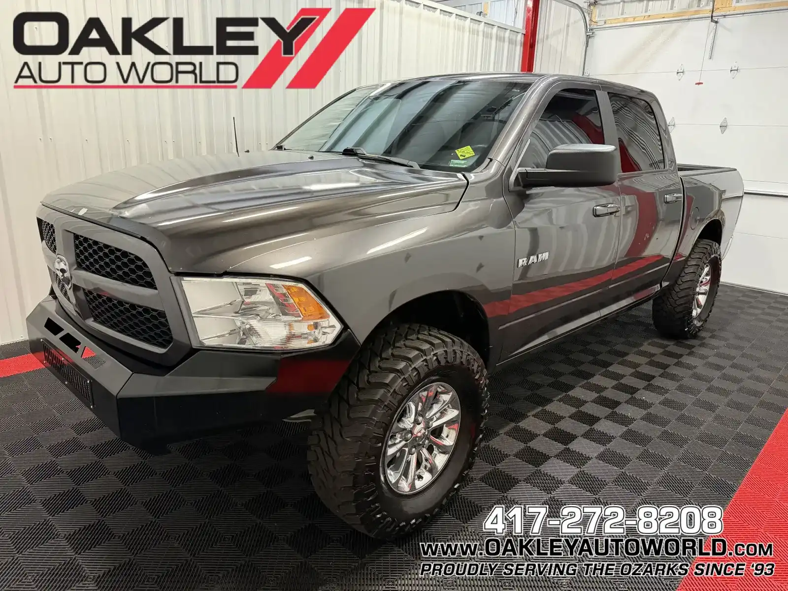 2021 RAM 1500 Classic SLT 4WD Crew Cab 5'7's photo