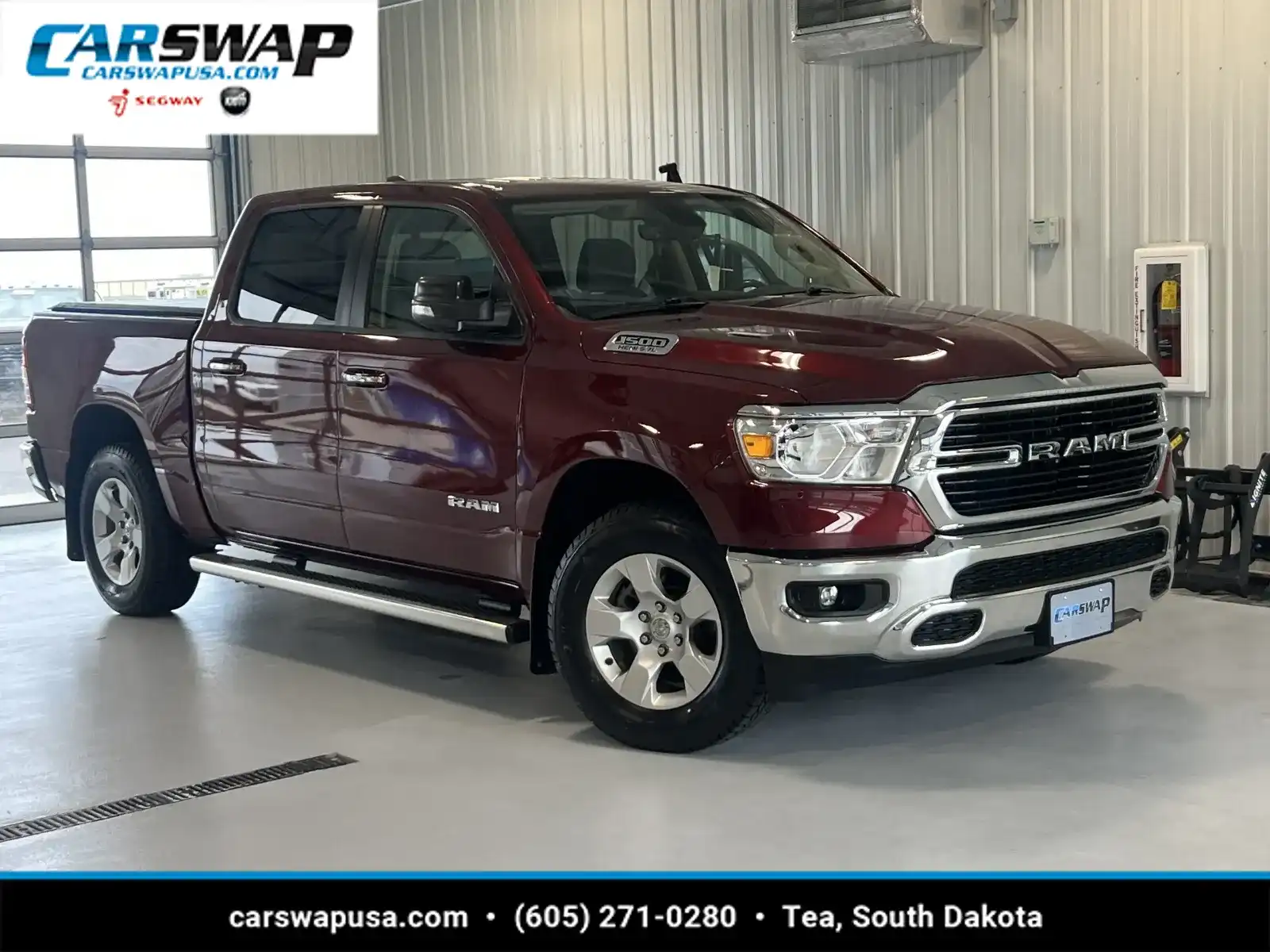 2020 RAM 1500 Big Horn/Lone Star 4x4 Crew Cab 5'7's photo