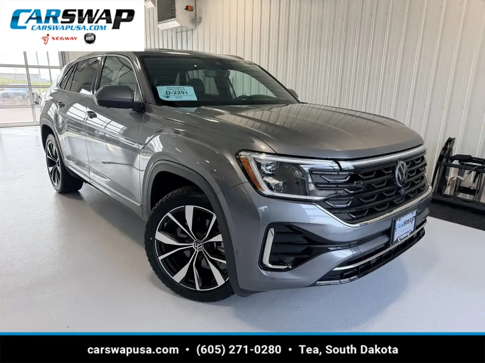 2024 Volkswagen Atlas Cross Sport 2.0T SEL Premium R-Line 4MOTION's photo