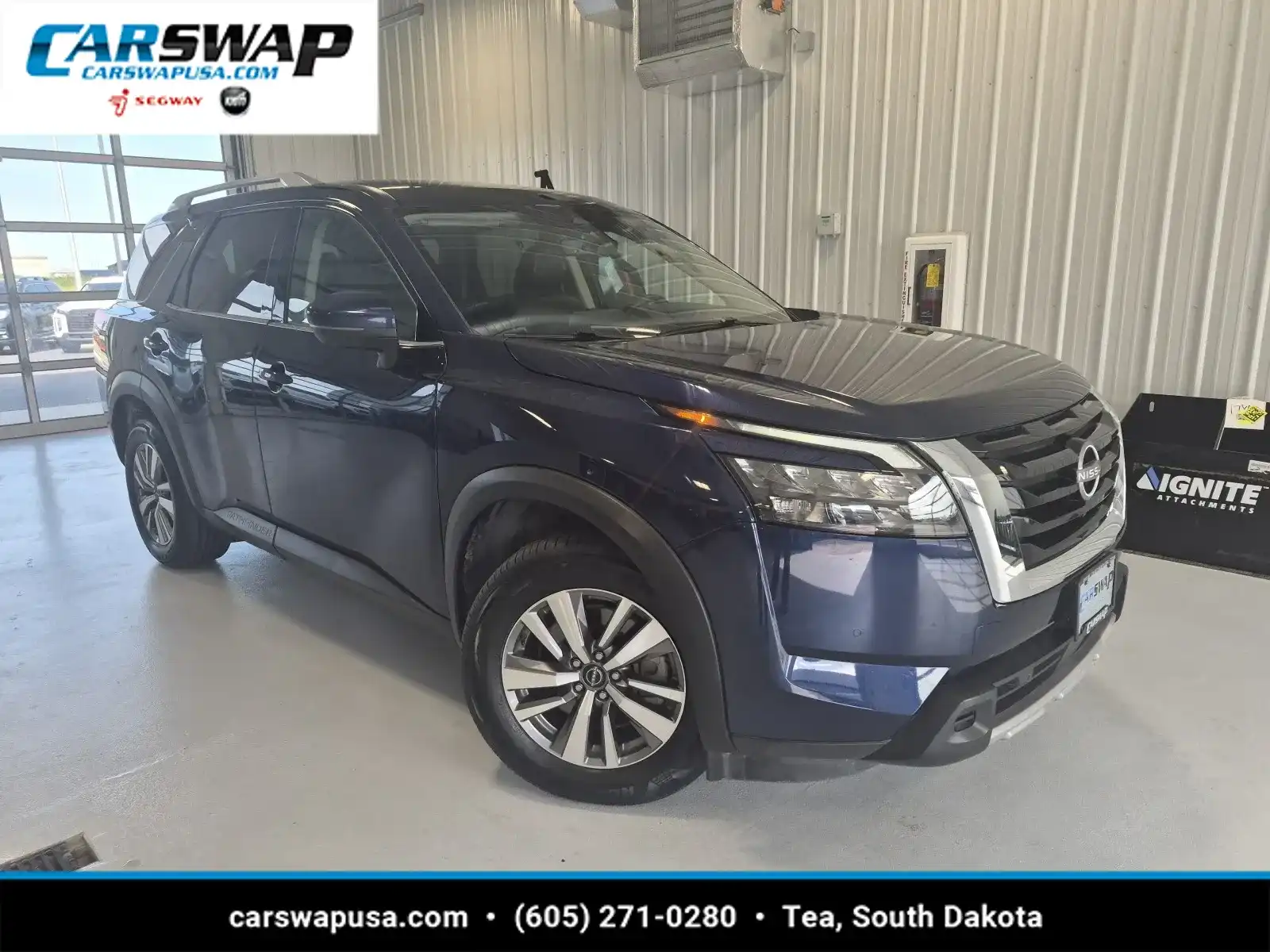 2025 Nissan Pathfinder SL 4WD's photo