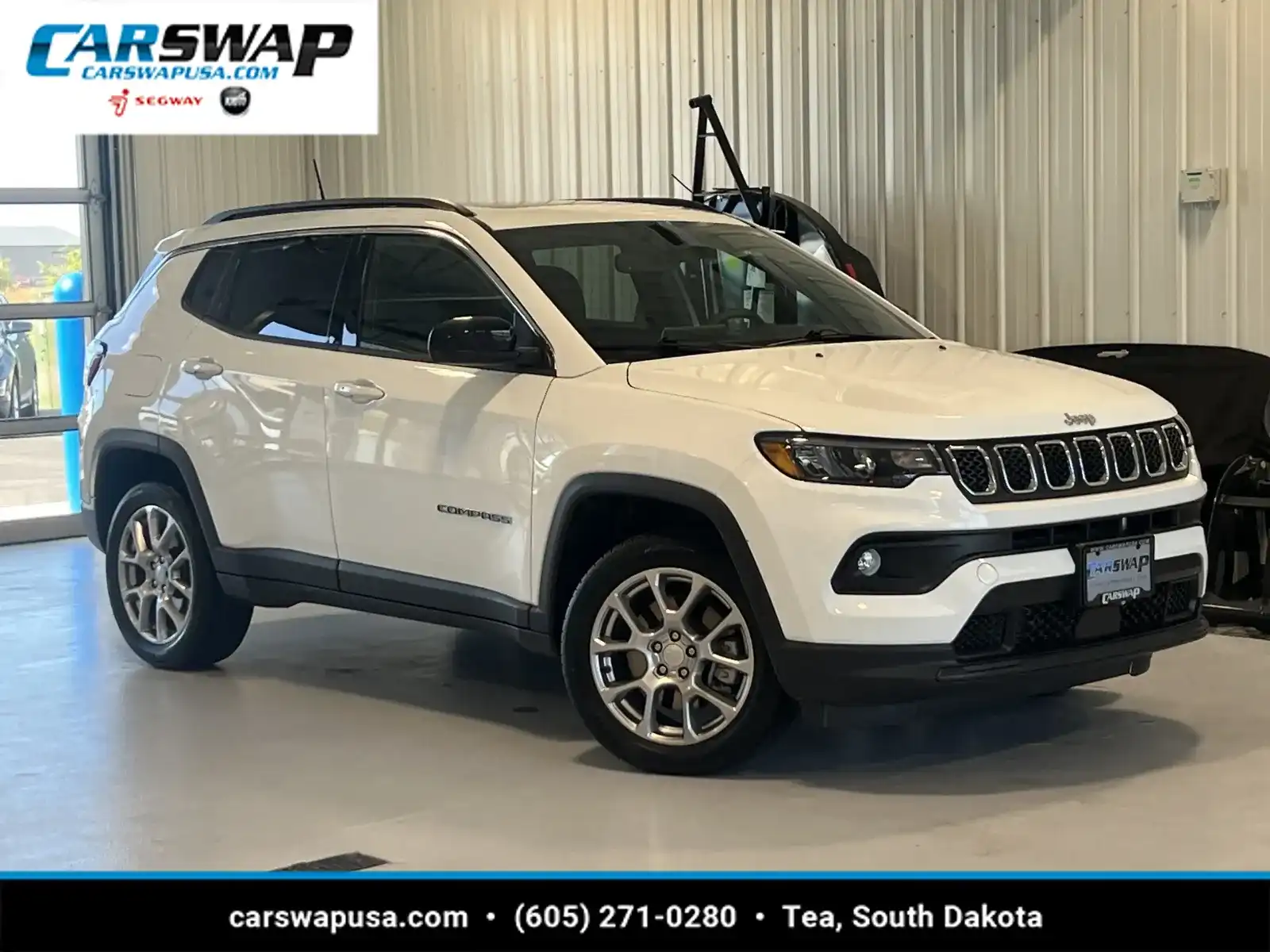 2023 Jeep Compass Latitude Lux 4WD's photo