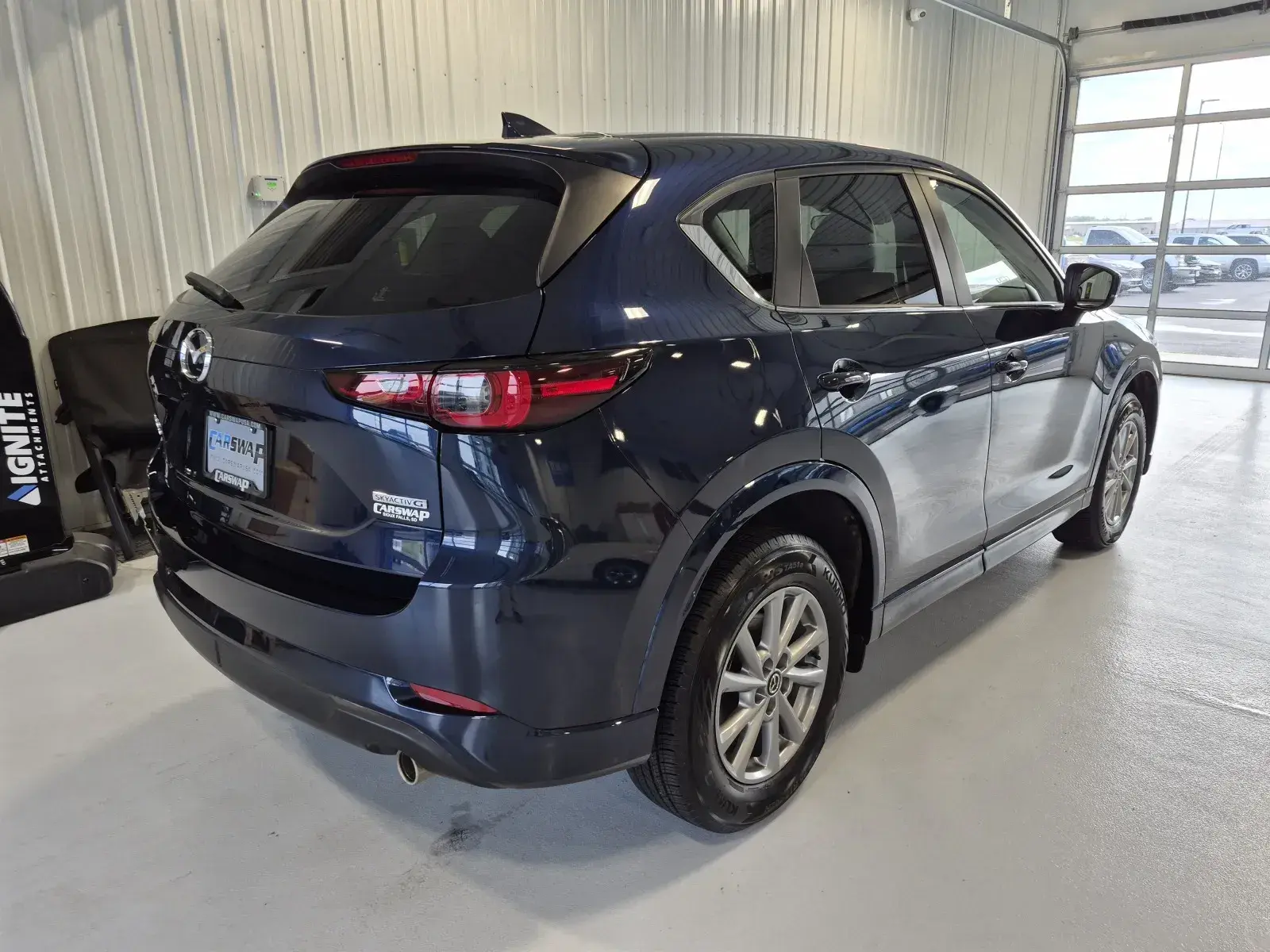 2025 Mazda CX-5 Select AWD Auto Package S photo 3