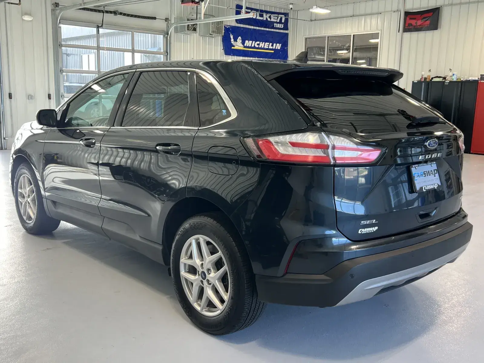 2022 Ford Edge SEL AWD photo 5