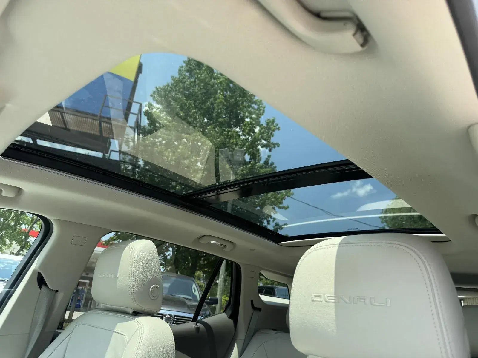 2020 GMC Terrain Denali AWD photo 5