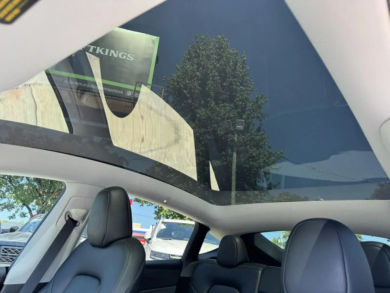 2024 Tesla Model Y Long Range Dual Motor AWD photo 5