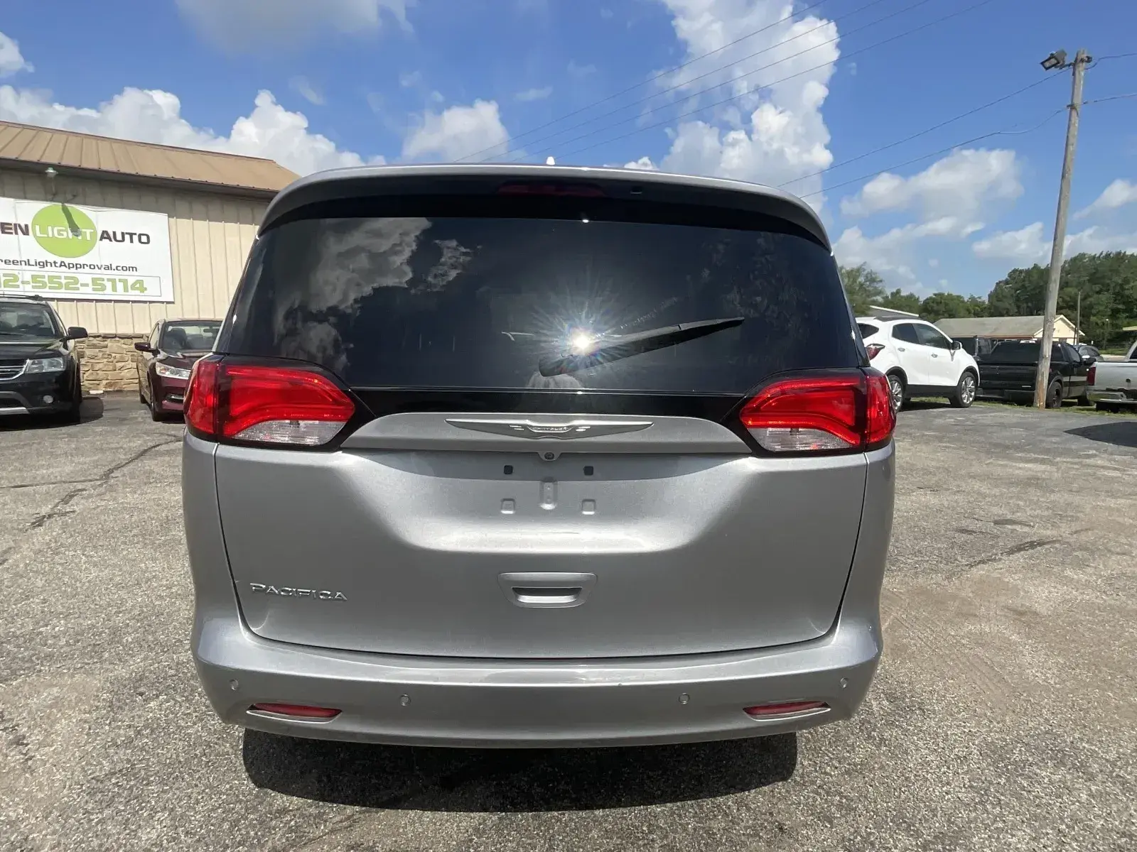 2017 Chrysler Pacifica LX photo 5