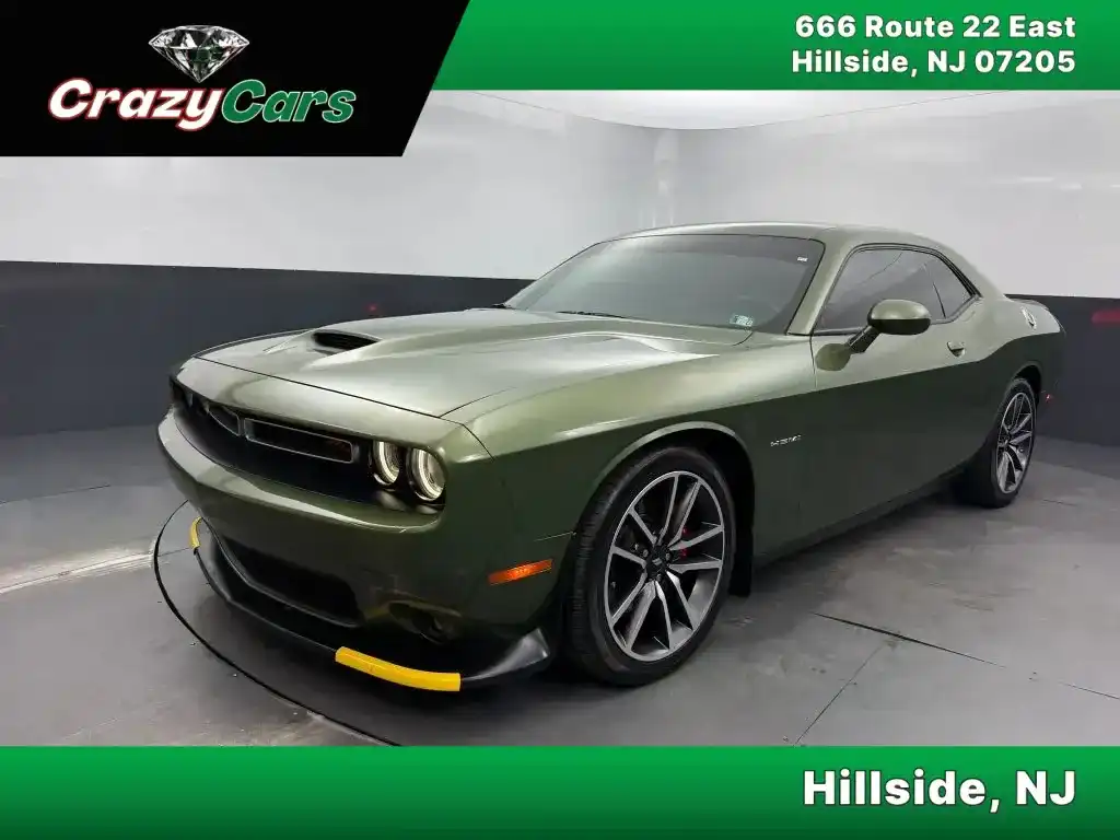 2022 Dodge Challenger R/T's photo