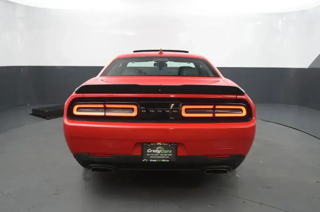 2023 Dodge Challenger R/T photo 4