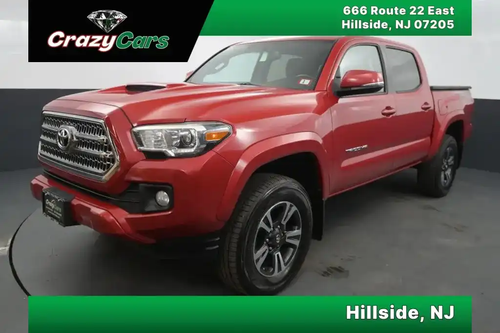 2017 Toyota Tacoma TRD Sport Double Cab 4WD V6 Auto Short Bed's photo