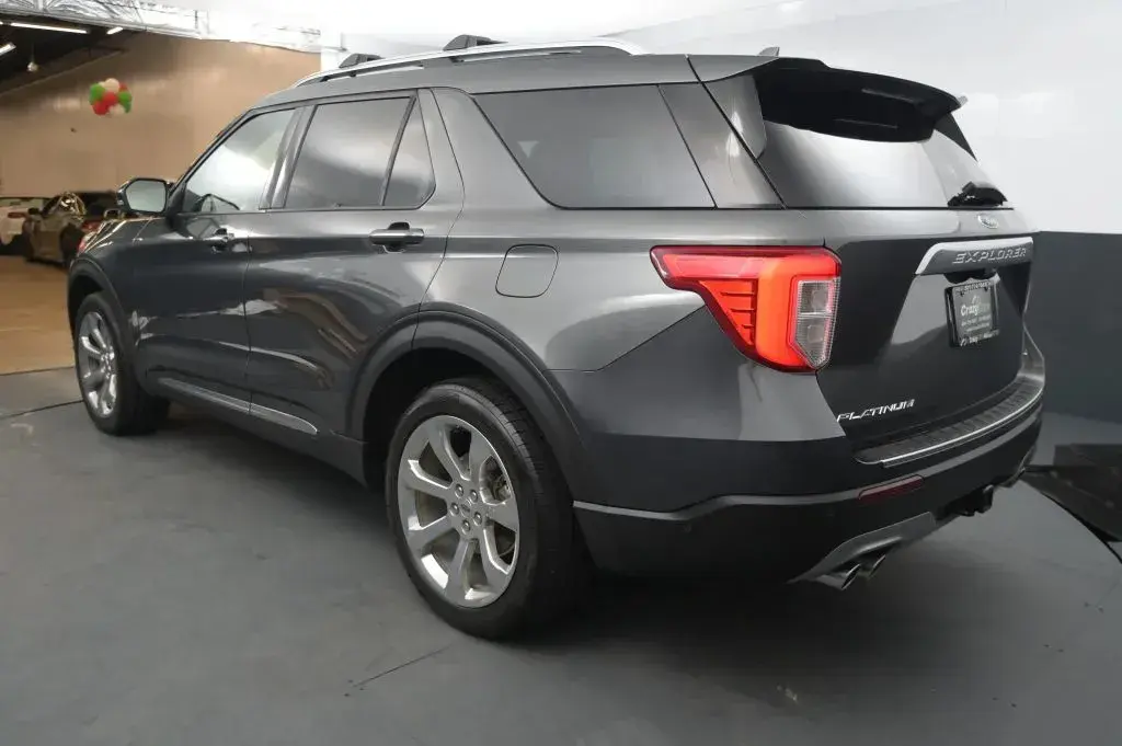 2020 Ford Explorer Platinum 4WD photo 3