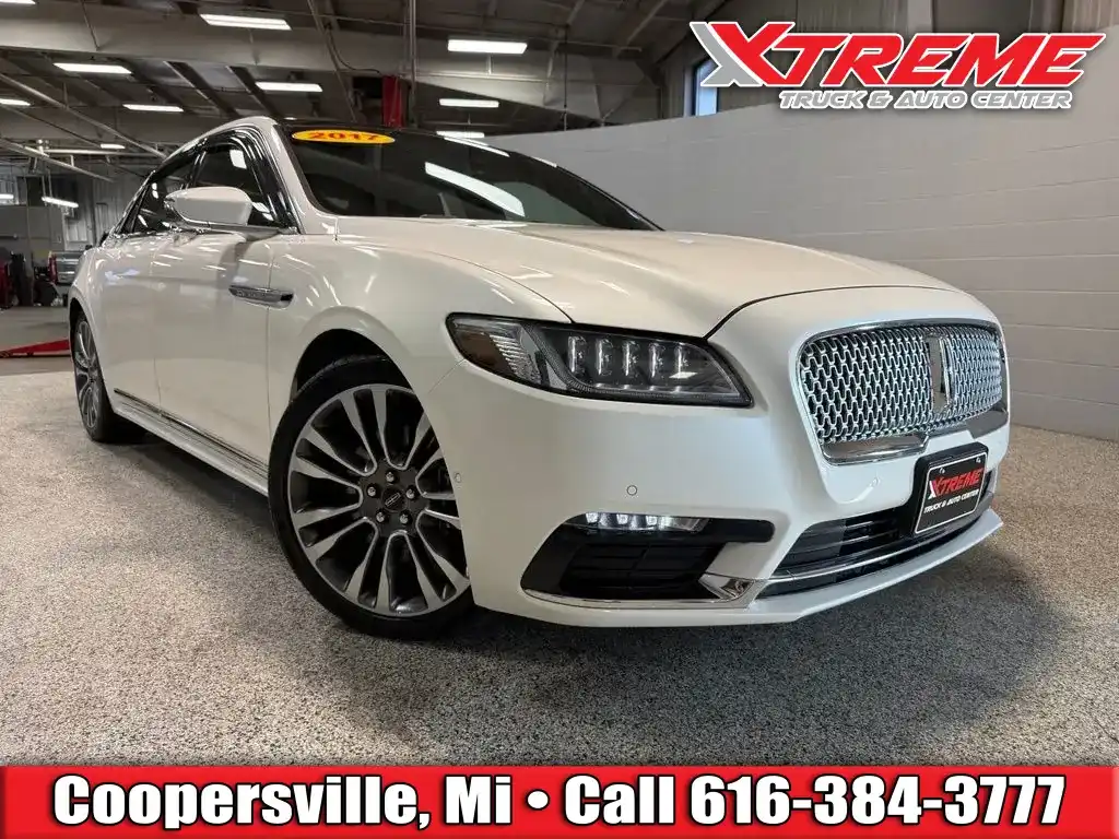 2017 Lincoln Continental Reserve AWD's photo