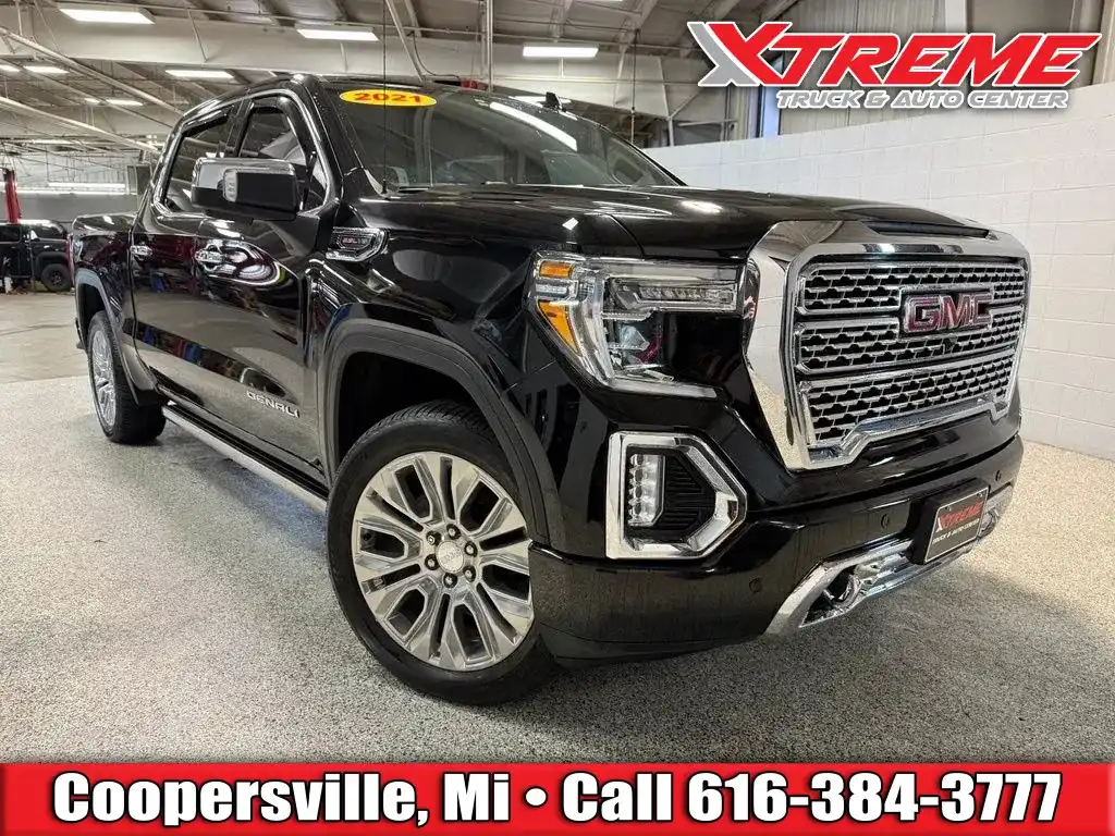 2021 GMC Sierra Denali 4WD Crew Cab Short Box's photo