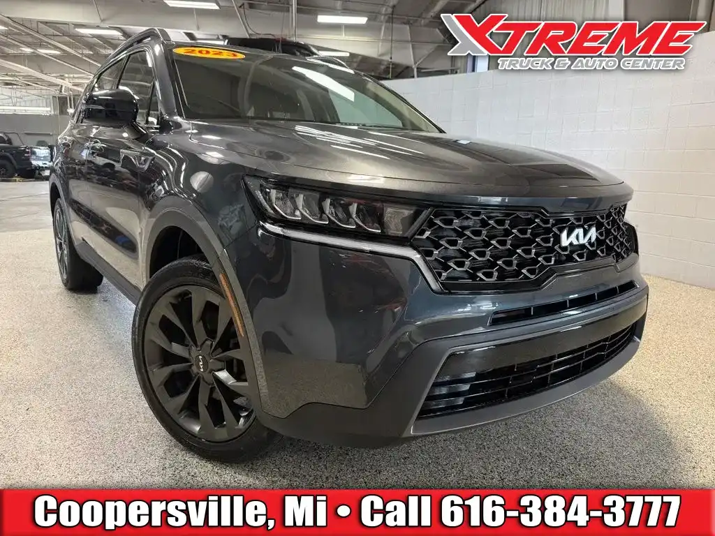 2023 Kia Sorento X-Line AWD's photo