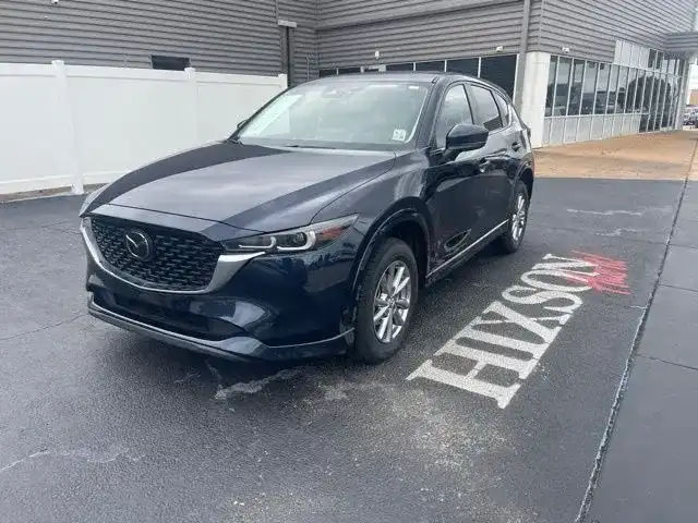2025 Mazda CX-5 S Preferred package Auto AWD's photo