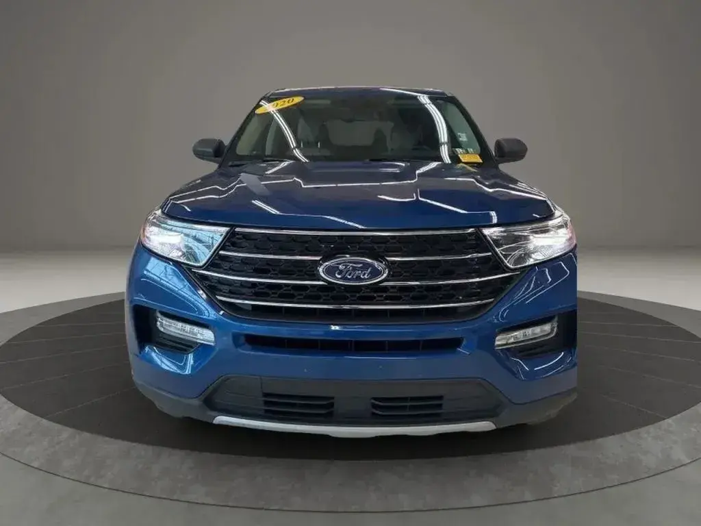 2020 Ford Explorer XLT 4WD photo 5