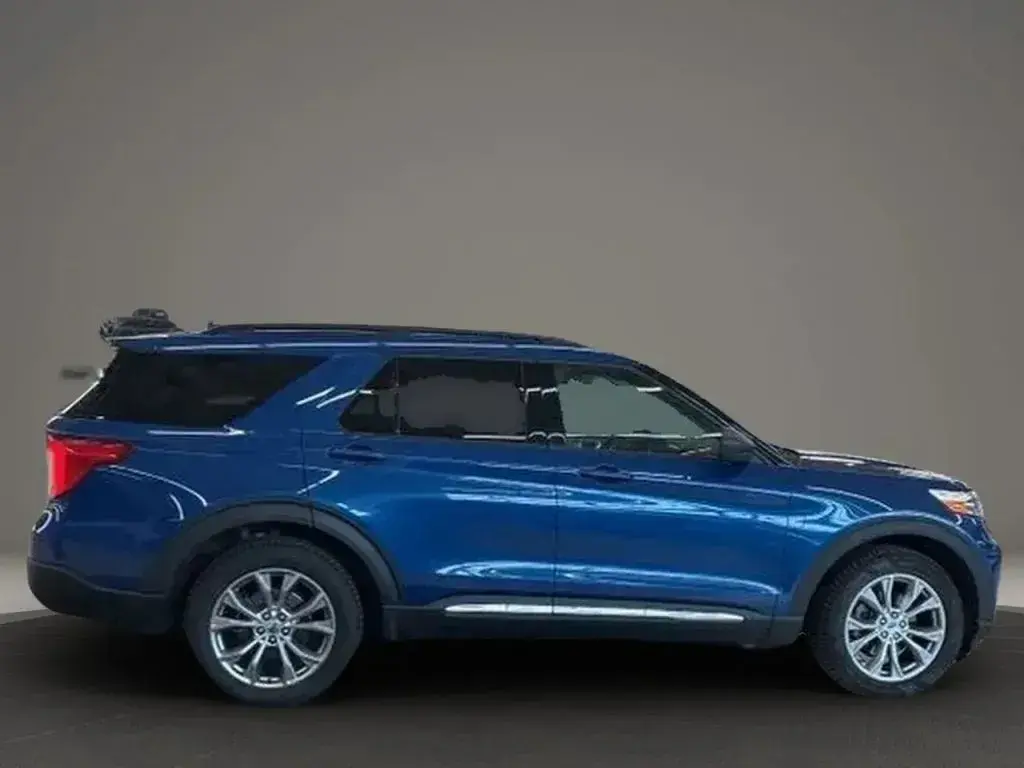 2020 Ford Explorer XLT 4WD photo 4