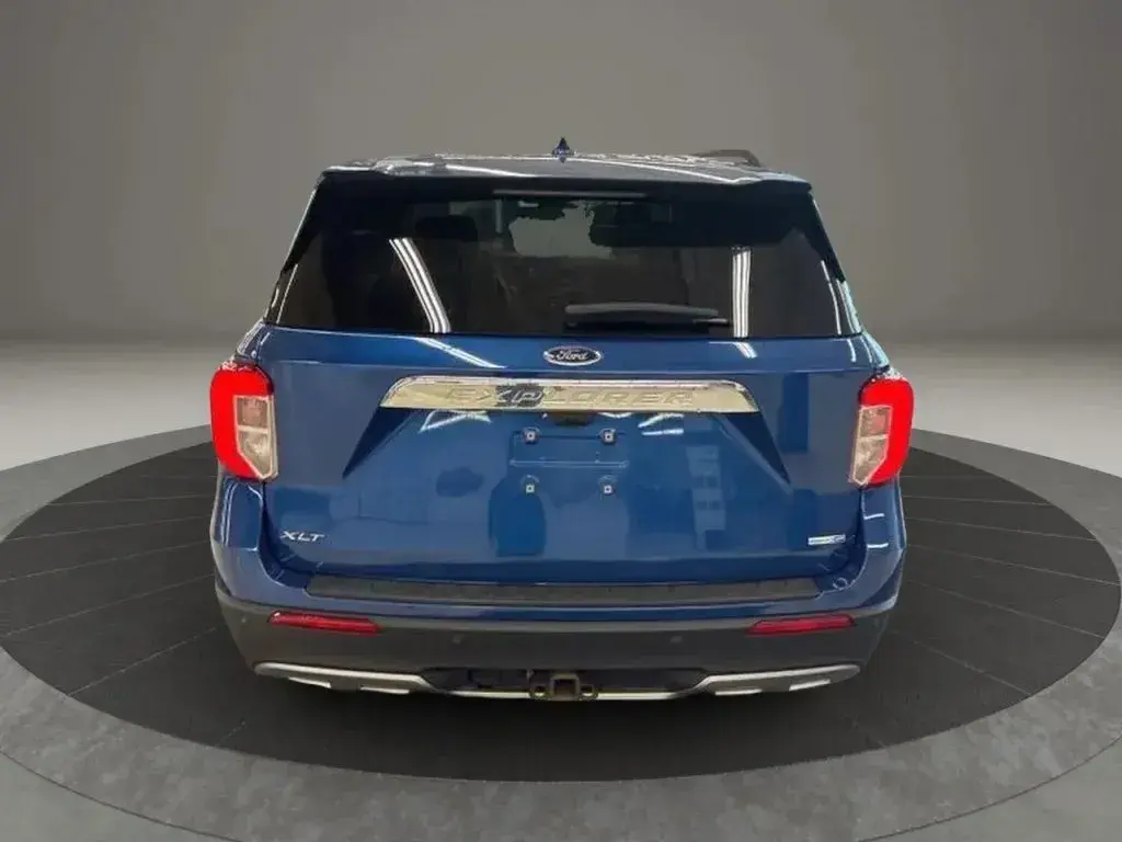 2020 Ford Explorer XLT 4WD photo 3